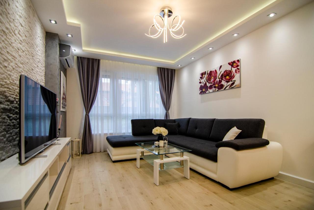 Apartman Mdb Lux Subotica Exteriör bild
