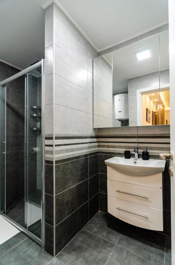 Apartman Mdb Lux Subotica Exteriör bild