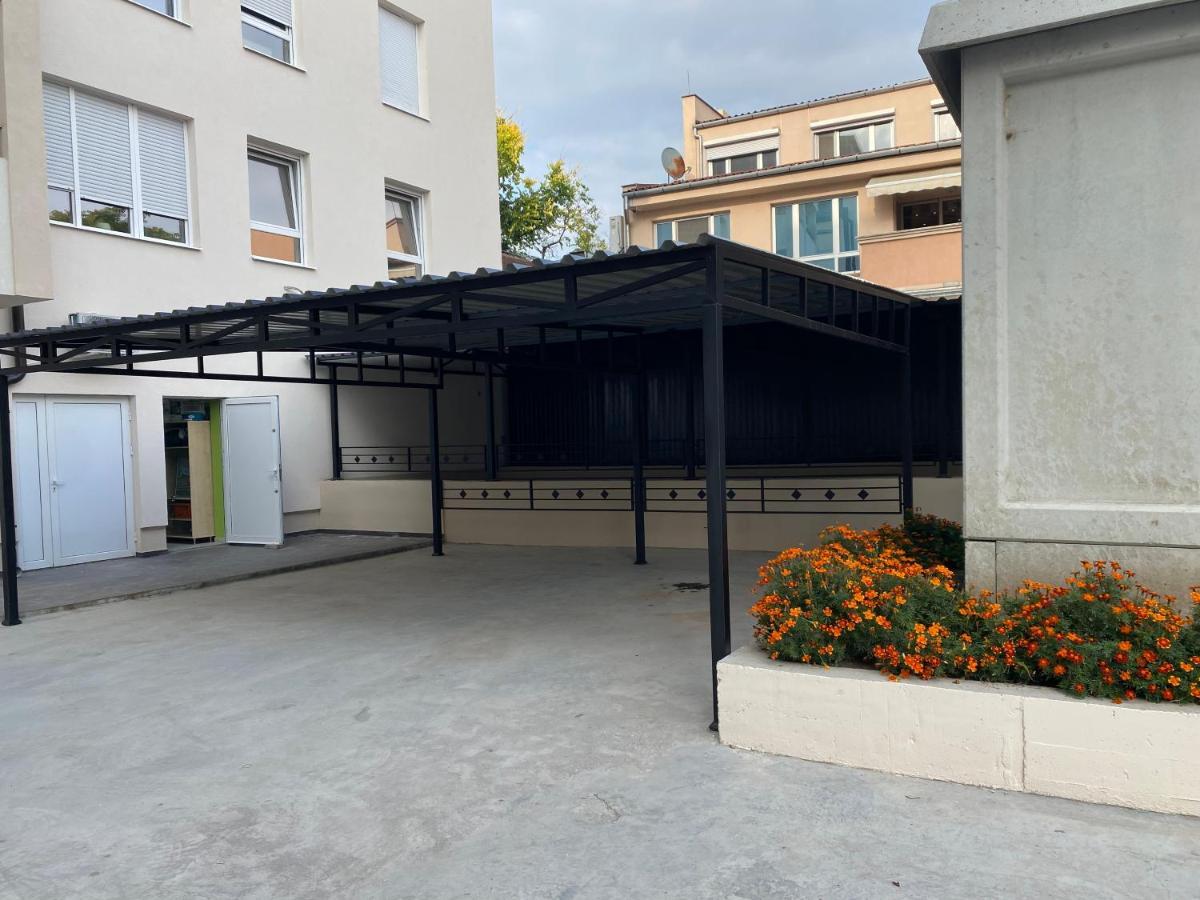 Apartman Mdb Lux Subotica Exteriör bild